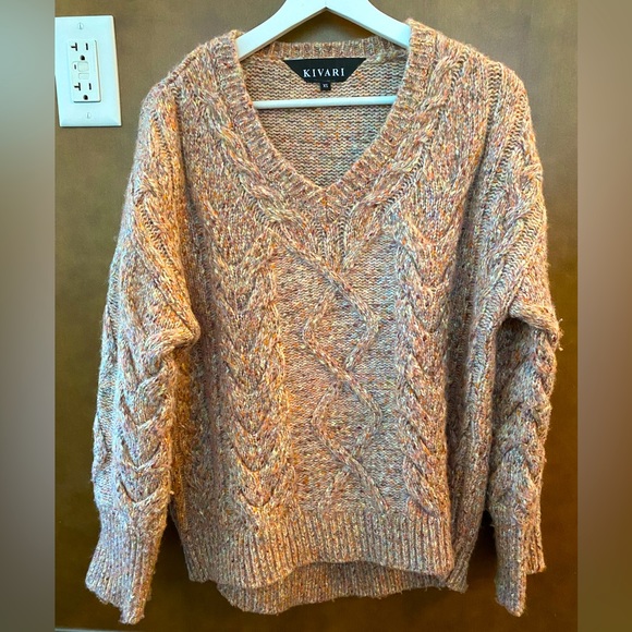 Kivari Cable Knit Sweater - Picture 1 of 6